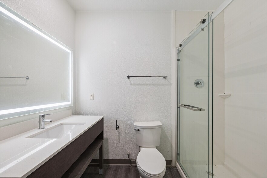More Photos Of 5005 Avenue U, Galveston Hotel For Sale