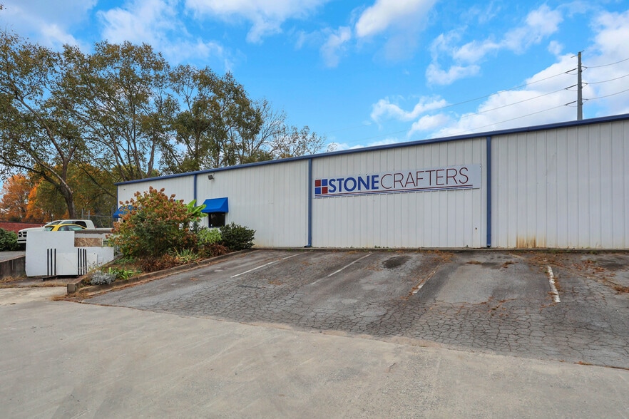 More Photos Of 1385 English St NW, Atlanta Warehouse For Sale