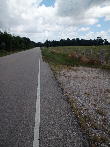 More Photos Of 6111 County Road 203, Liverpool Land For Lease