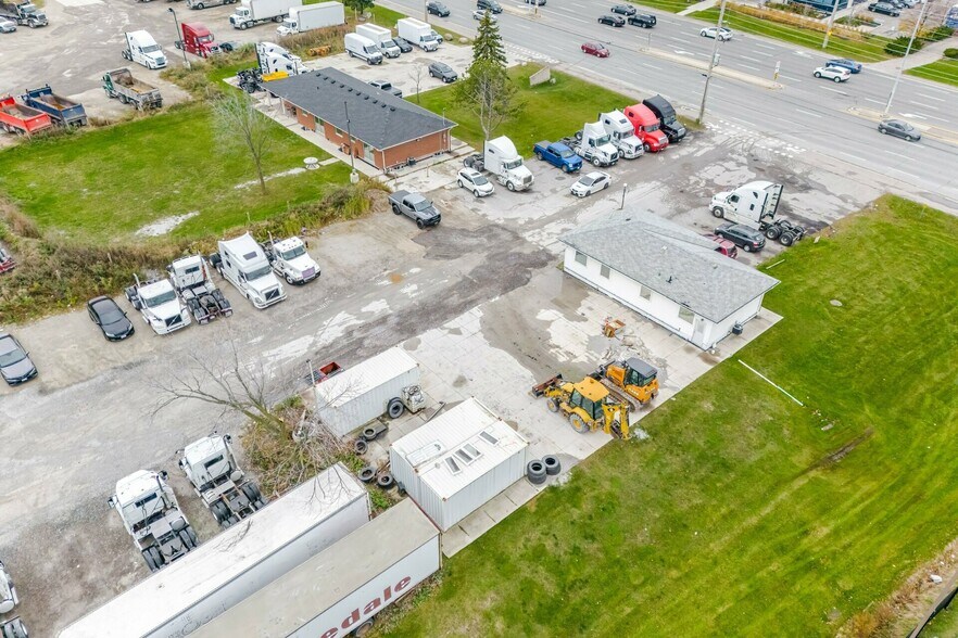 More Photos Of 140 Derry Rd E, Mississauga Office For Sale