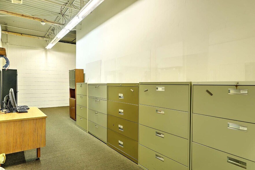 More Photos Of 577 Warren Ave, East Providence Storefront Retail Office For Sale