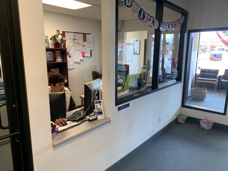 More Photos Of 166 E 4th St, Dunkirk Medical For Lease