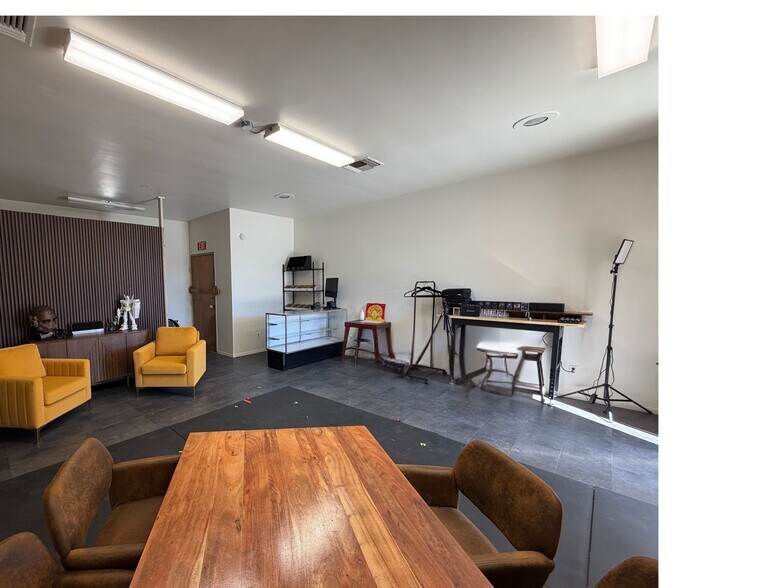More Photos Of 629 S Atlantic Blvd, Monterey Park Restaurant For Sale