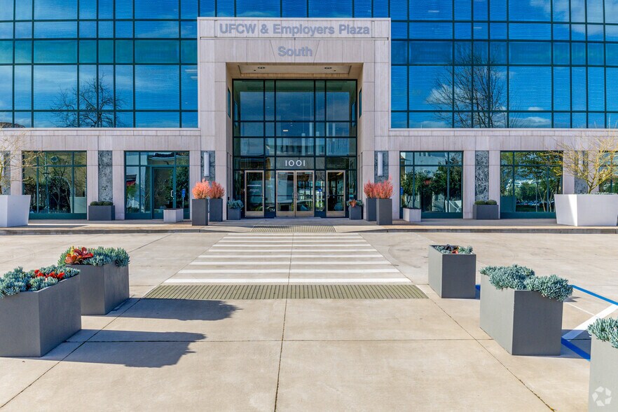 More Photos Of 1001 Galaxy Way, Concord Office For Lease