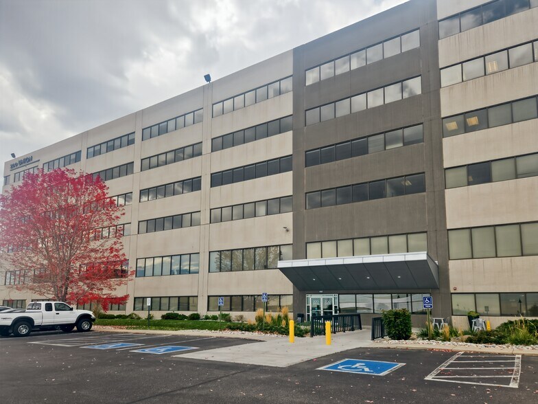 More Photos Of 200 Union Blvd, Lakewood Coworking Space