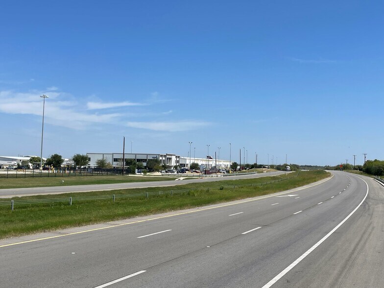 More Photos Of 4350 E Loop 1604 S, Elmendorf Land For Sale