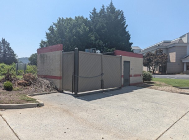More Photos Of 2901 Candlers Mountain Rd, Lynchburg Fast Food For Sale