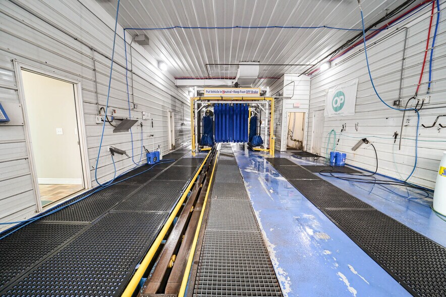 More Photos Of 1700 Oriskany W st, Utica Carwash For Sale