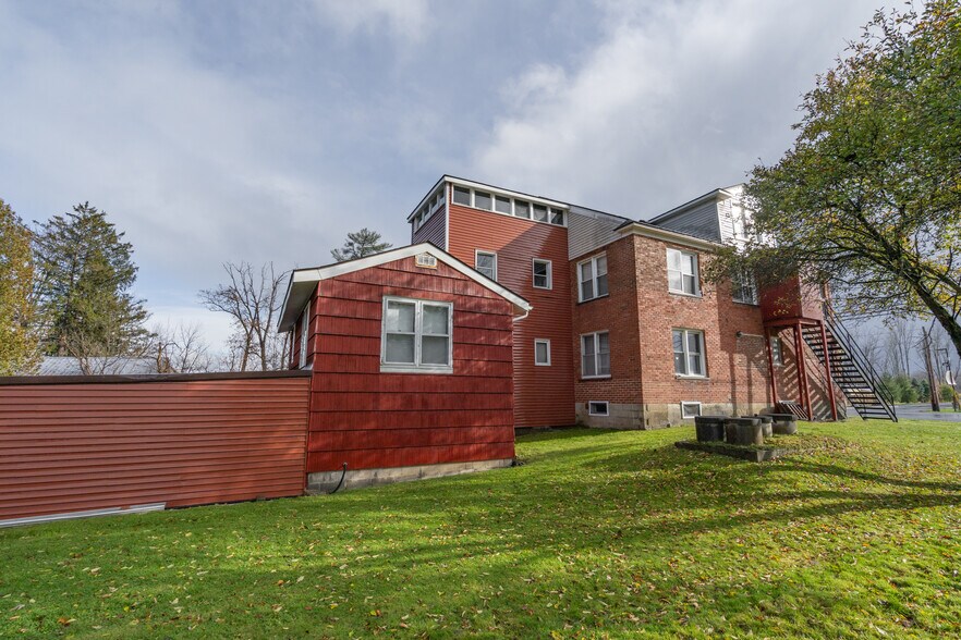 More Photos Of 447-449 NY-31, Bridgeport Apartments For Sale