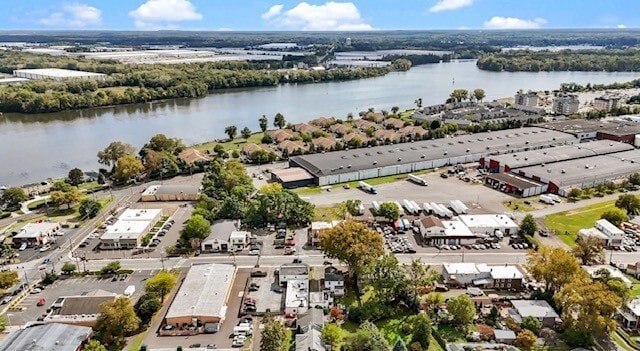 More Photos Of 2271 E Farragut Ave, Bristol Auto Repair For Sale