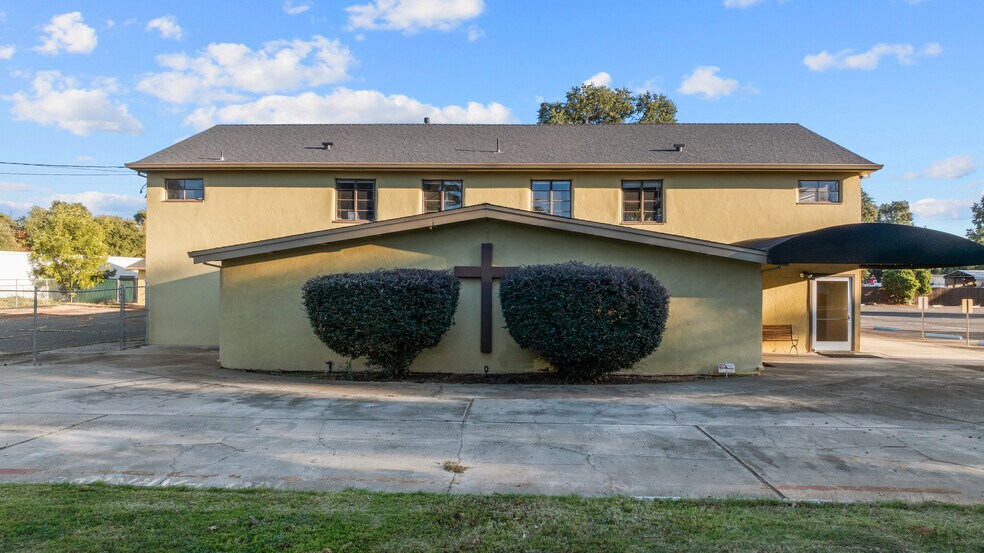 More Photos Of 355 Panama Ave, Chico Flex For Sale