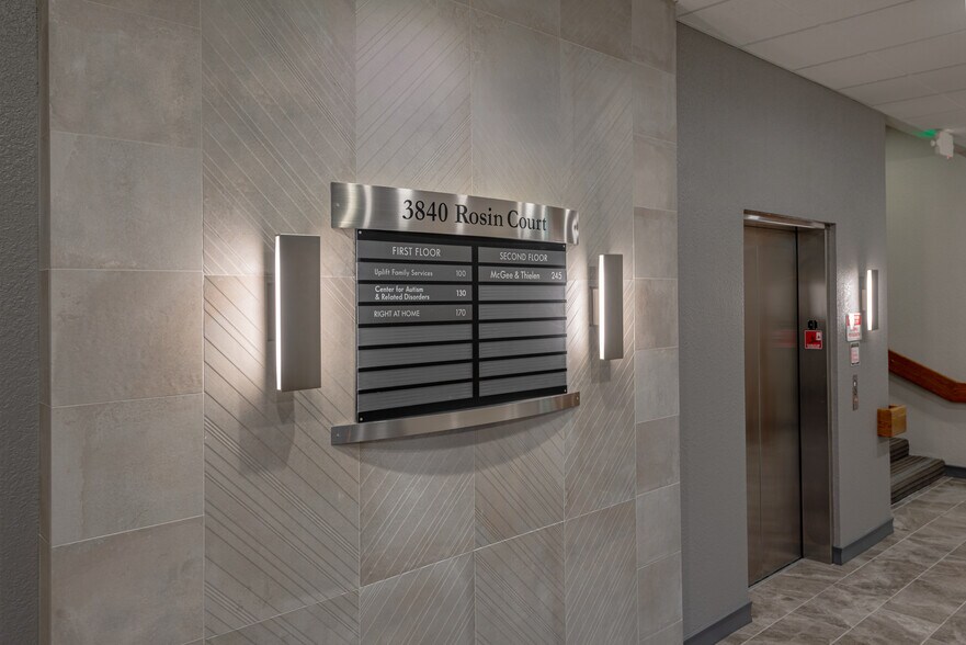 More Photos Of 3840 Rosin Ct, Sacramento Office For Lease