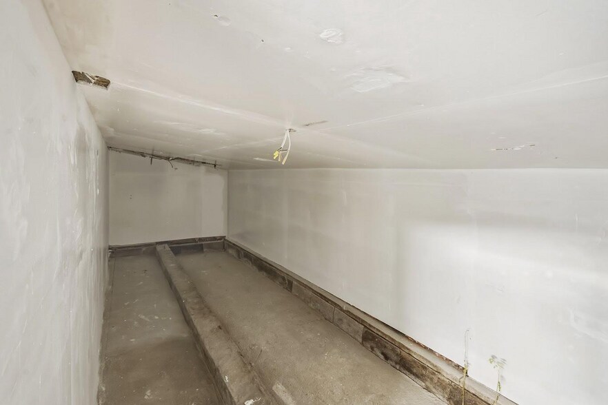 More Photos Of 50 Clara St, Landisville Warehouse For Sale