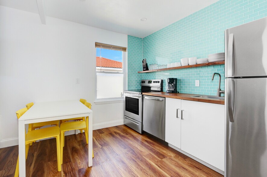 More Photos Of 5100 Atlantic Ave, Wildwood Hotel For Sale