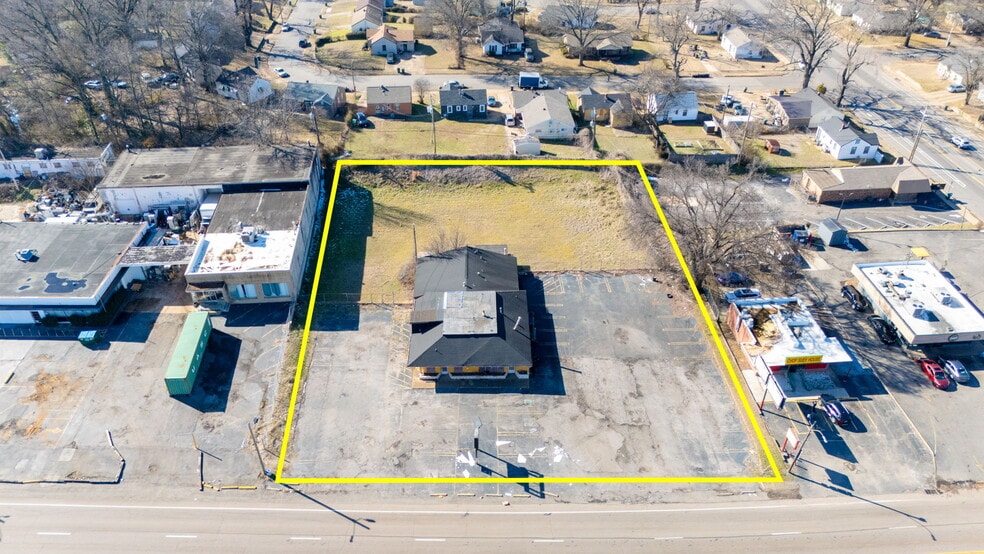 More Photos Of 2291 Elvis Presley Blvd, Memphis Freestanding For Sale