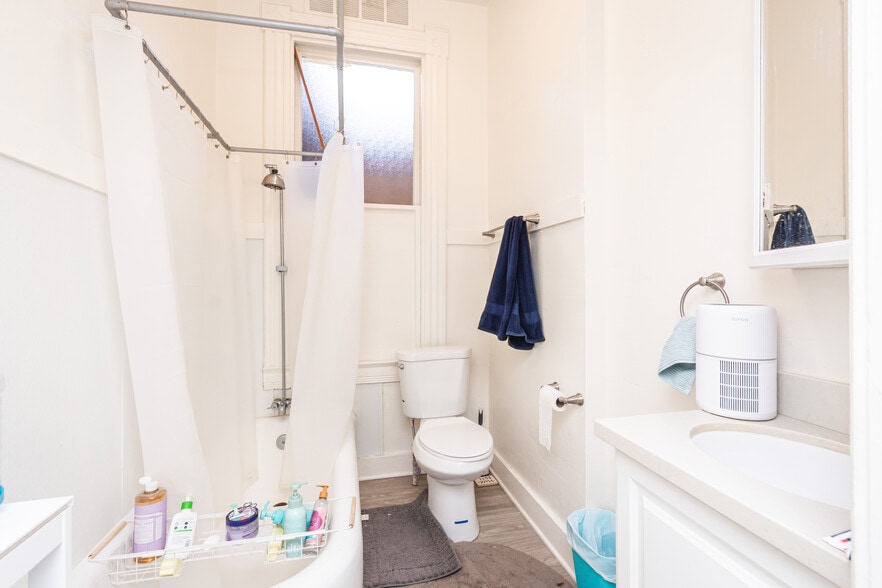 More Photos Of 1808 P St, Sacramento Apartments For Sale