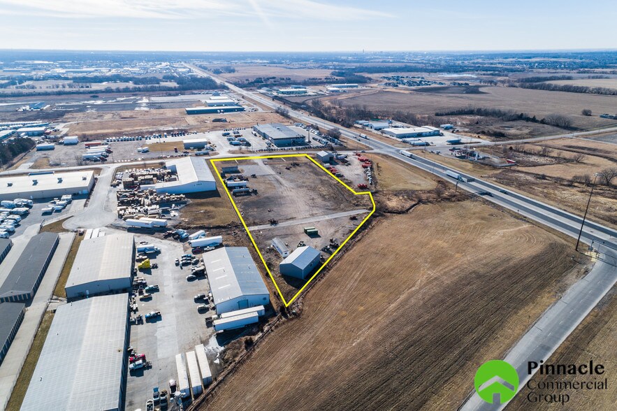 More Photos Of 5700 Arbor Rd, Lincoln Service For Sale