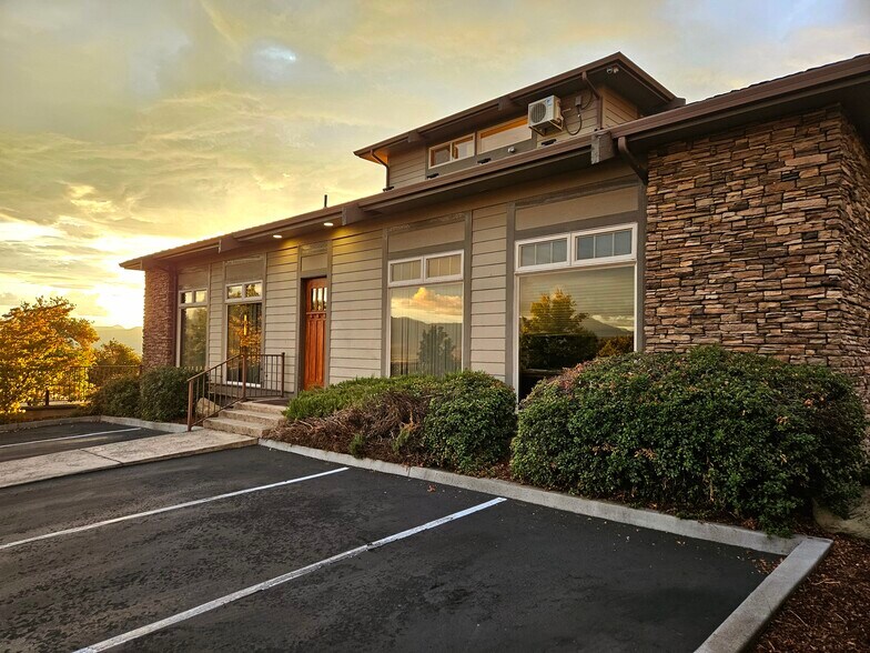 More Photos Of 4497 Brown Ridge Ter, Medford Office For Sale