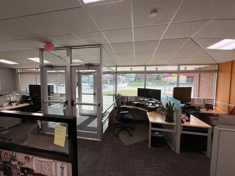 More Photos Of 3223 1st Ave SE, Cedar Rapids Medical For Sale