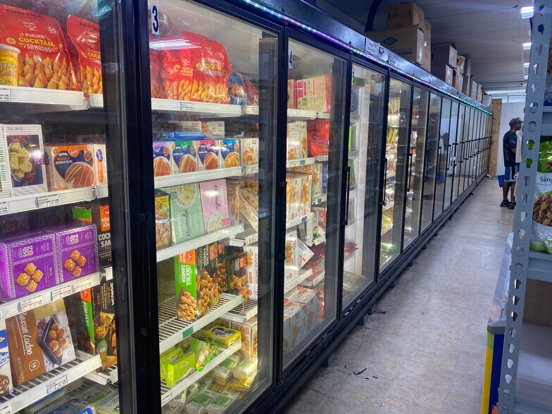 More Photos Of 5133-5213 14th St W, Bradenton Unknown For Lease