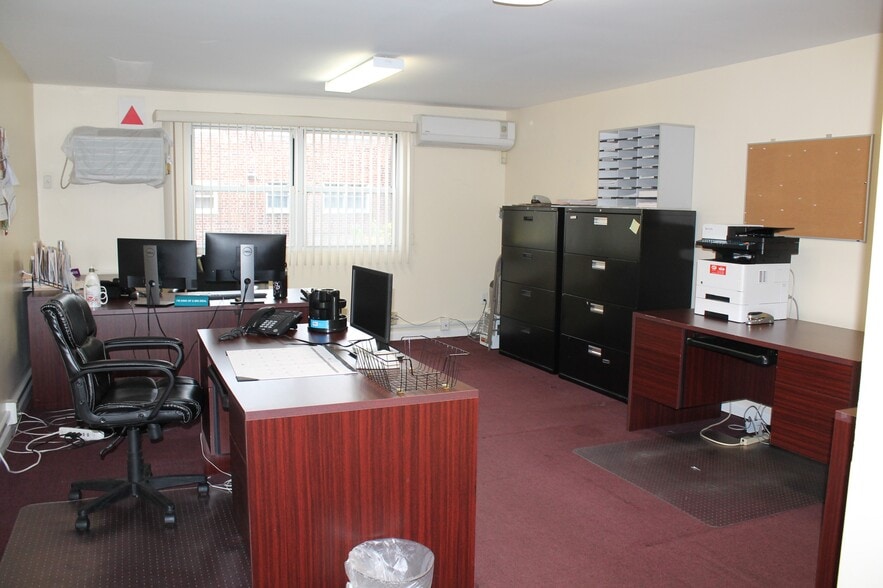 More Photos Of 2518 Francis Lewis Blvd, Flushing Office For Sale