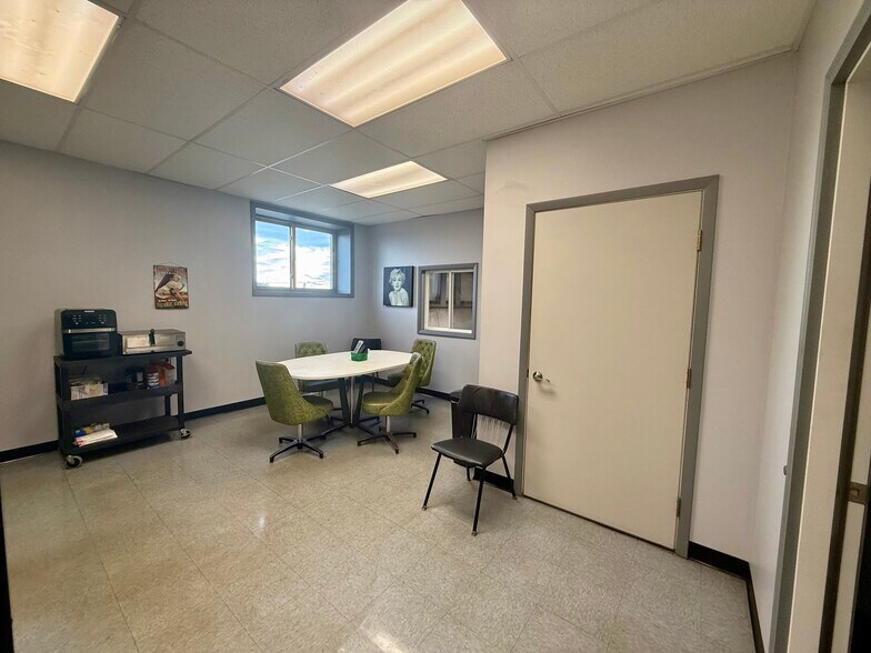 More Photos Of 1137 S Stephenson Ave, Iron Mountain Specialty For Sale