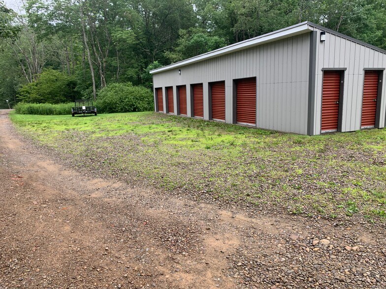 More Photos Of 15 Decasper Dr, Lewis Run Manufactured Housing Mobile Home Park For Sale