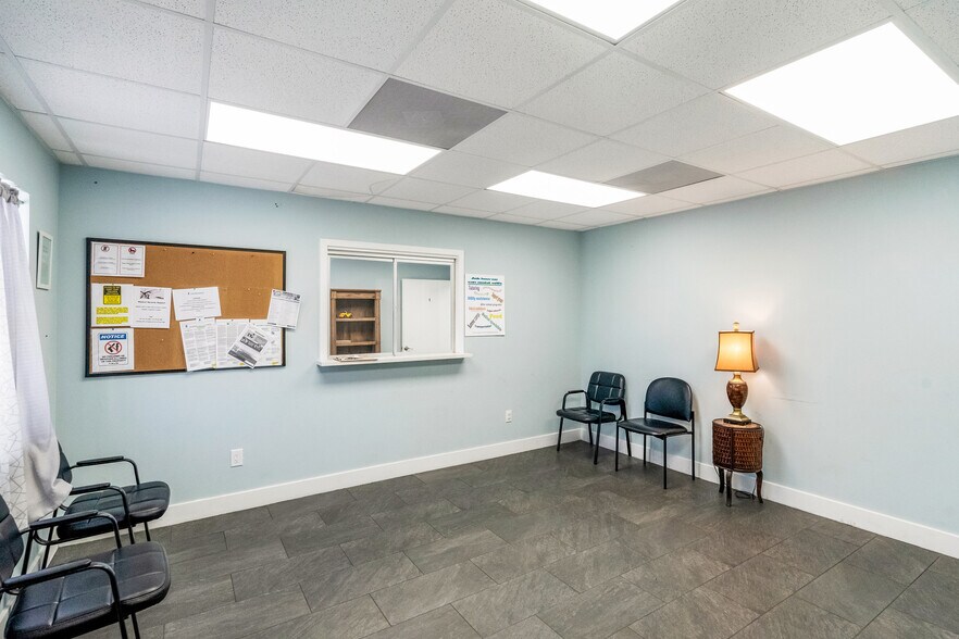 More Photos Of 1615 14th Ave, Vero Beach Medical For Sale