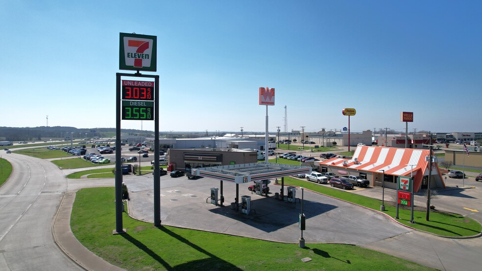 Primary Photo Of 1406 Corsicana Hwy, Hillsboro Convenience Store For Sale