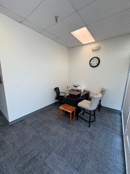 More Photos Of 7401 Forbes Blvd, Lanham Office For Sale