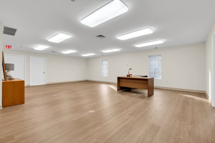 More Photos Of 1 Bethany Rd, Hazlet Office For Sale