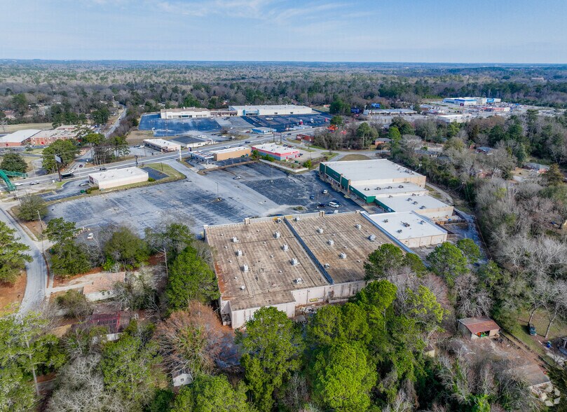 More Photos Of 928 Wright Dr, Columbus General Retail For Sale