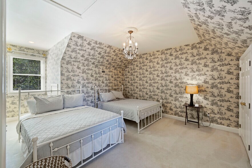 More Photos Of 3168 Stanyarne Dr, Charleston Multifamily For Sale