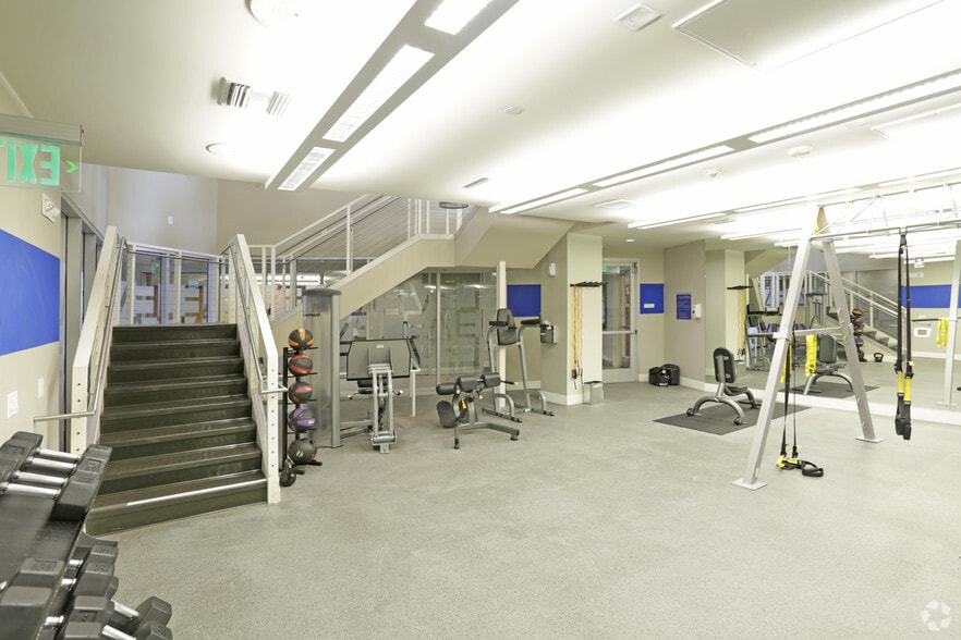 More Photos Of 1111 Wilshire Blvd, Los Angeles Apartments For Lease