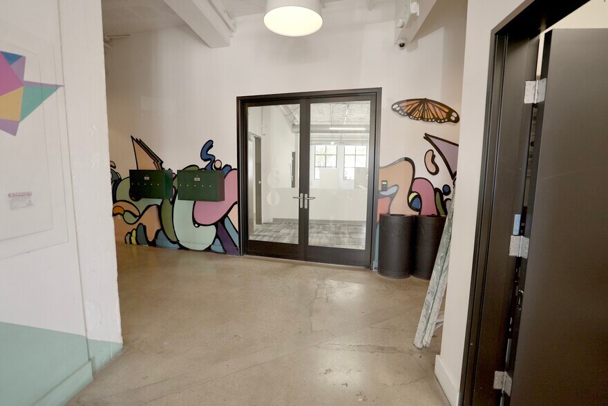 More Photos Of 1355 Palmetto St, Los Angeles Loft Creative Space For Lease