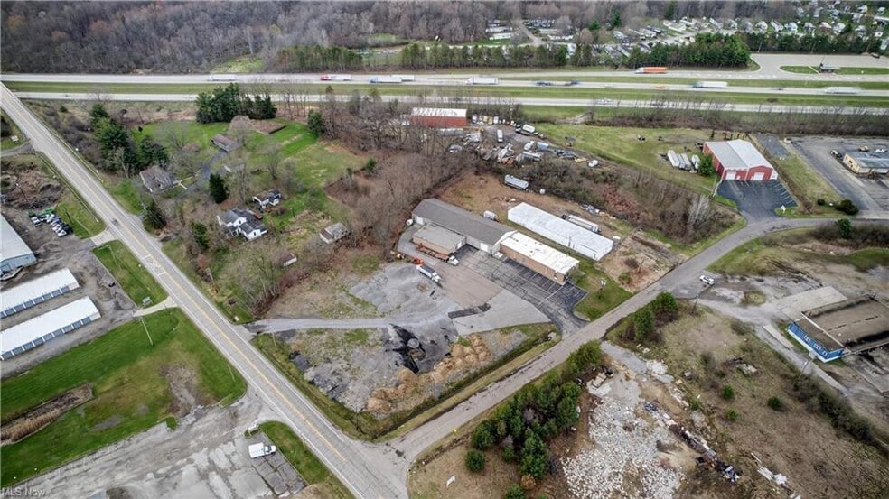 More Photos Of 3060 Gale Ave, Hubbard Warehouse For Sale