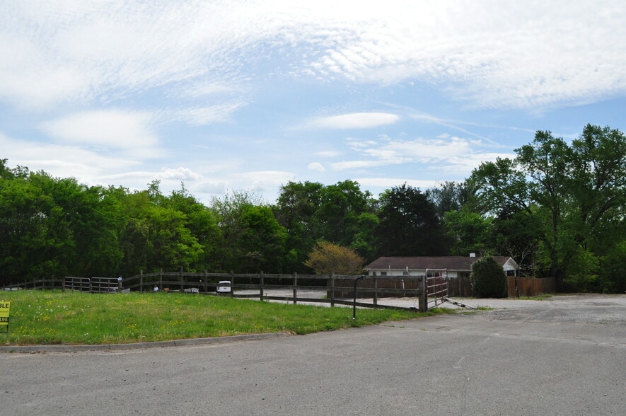 More Photos Of 7250 Rutledge Pike, Knoxville Land For Sale