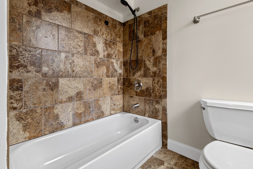 More Photos Of 111 Pine St, Albany Multifamily For Sale