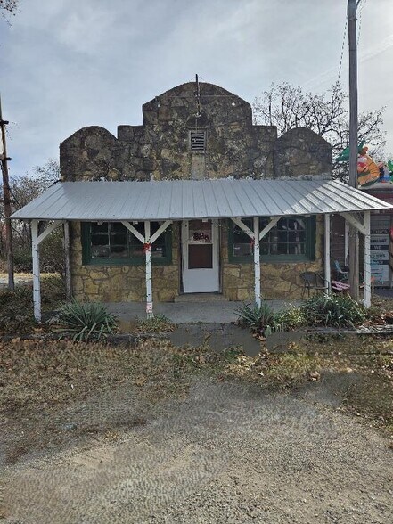 Primary Photo Of 130 Main St, Disney Freestanding For Sale