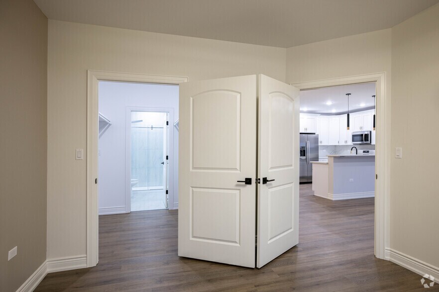 More Photos Of 9600 Franklin, Franklin Park Apartments For Lease