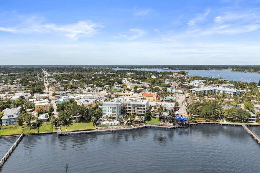 More Photos Of 37-41 SW Seminole St, Stuart Apartments For Lease