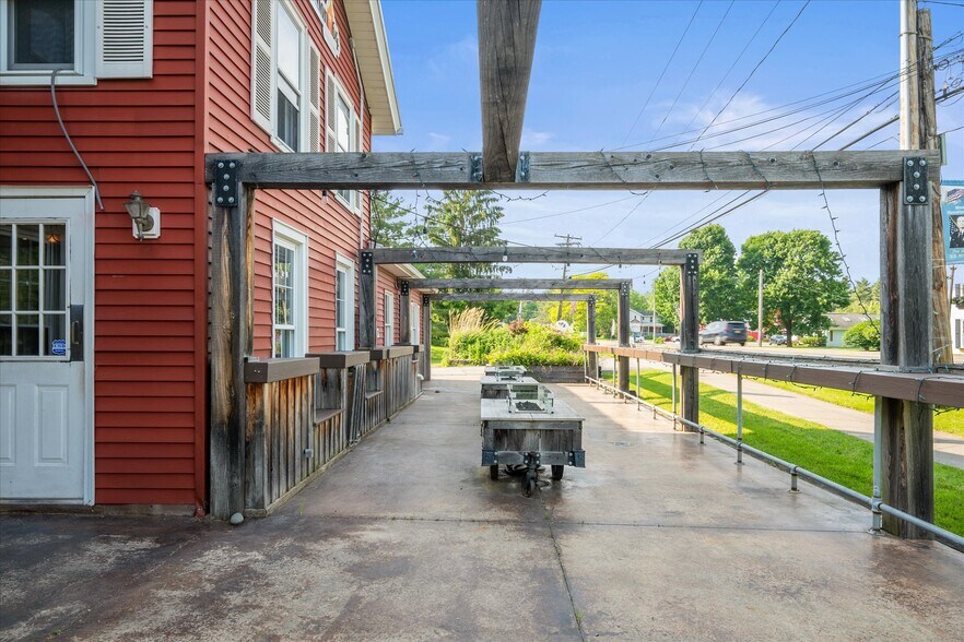 More Photos Of 1369 Pittsford Mendon Rd, Mendon Restaurant For Sale