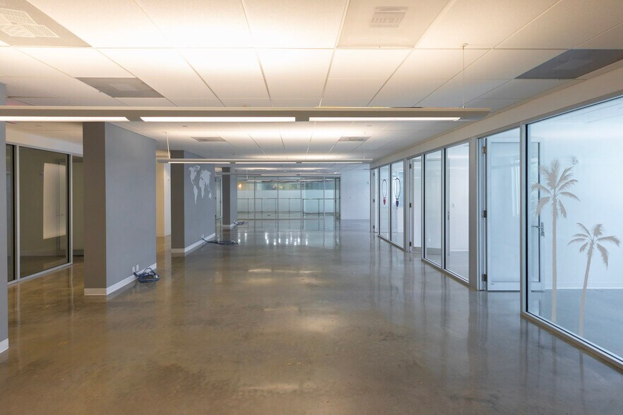 More Photos Of 9850 NW 41st St, Doral Office For Lease