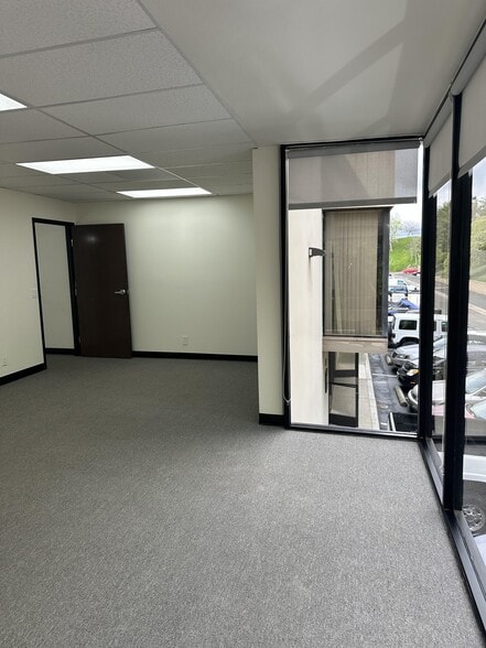 More Photos Of 5304 Derry Ave, Agoura Hills Industrial For Lease