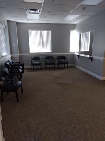 More Photos Of 2919 Breezewood Ave, Fayetteville Office For Sale