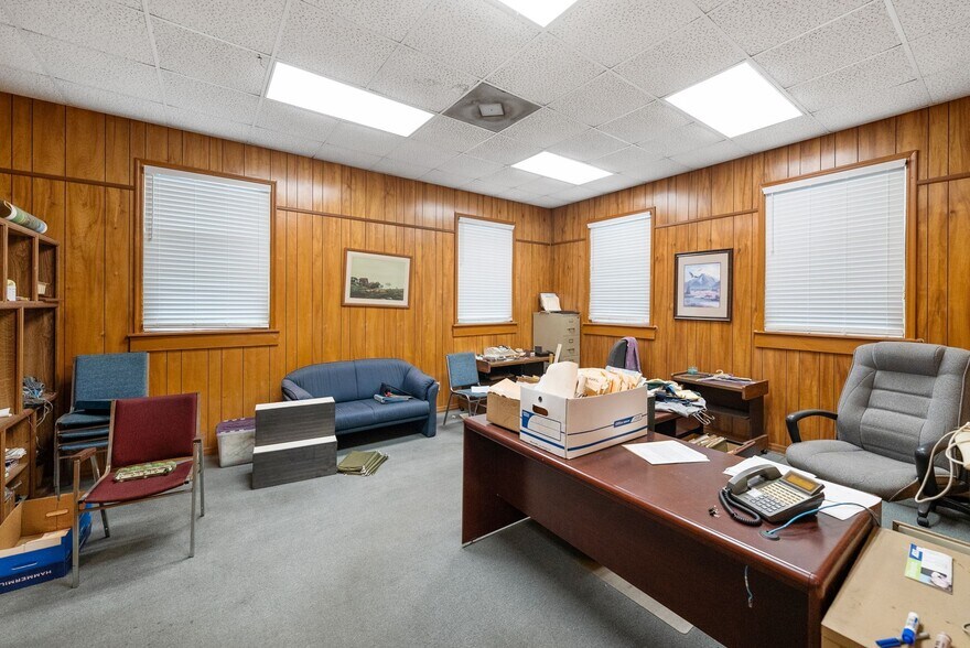 More Photos Of 4475 28th St N, Saint Petersburg Industrial For Sale