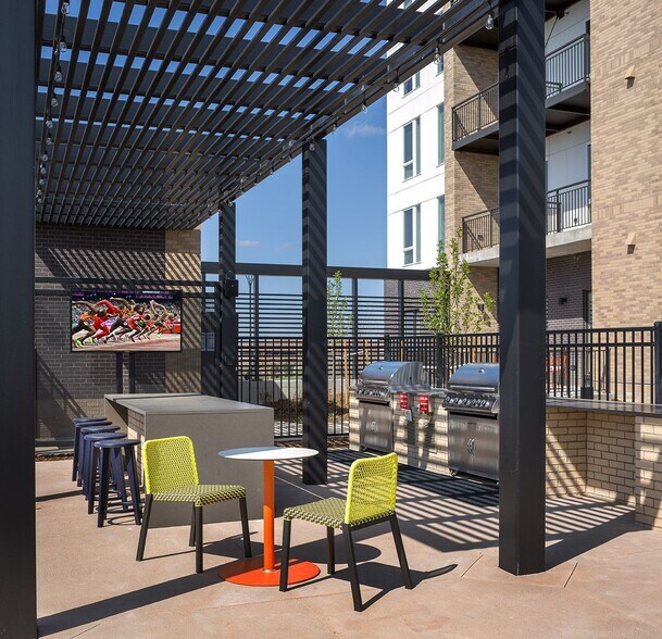 More Photos Of 9300 E Mineral Ave, Centennial Apartments For Lease