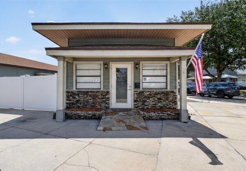 More Photos Of 119 Main St, Auburndale Storefront Retail Office For Sale