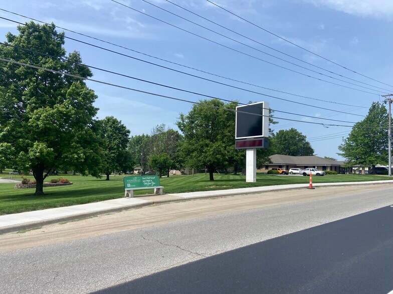 More Photos Of 2120 W Kearney St, Springfield Medical For Sale