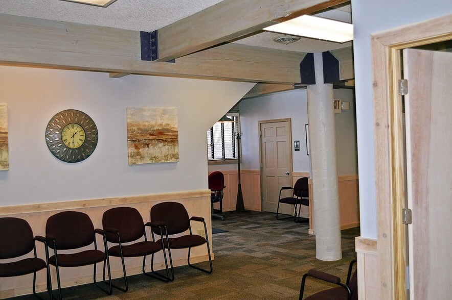 More Photos Of 150 N Miller Rd, Akron Loft Creative Space For Lease